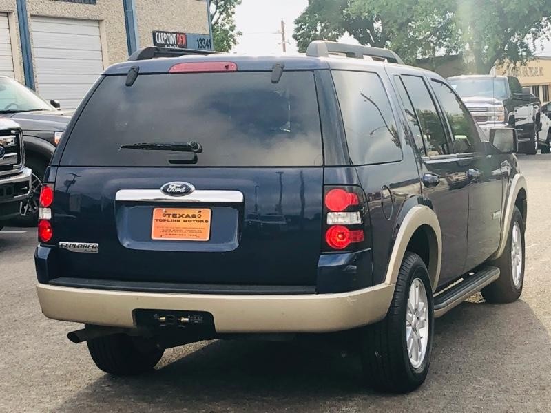 Ford Explorer Vehicle Full-screen Gallery Image 9