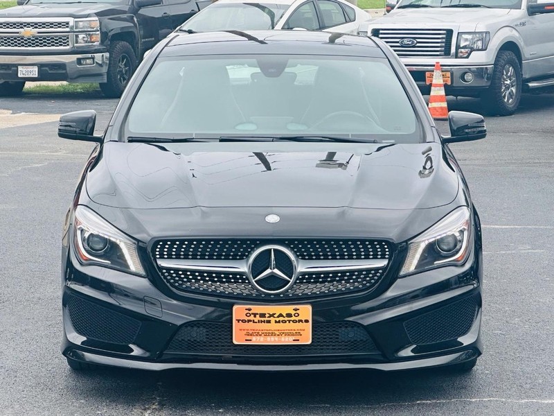 Mercedes-Benz CLA-Class Vehicle Full-screen Gallery Image 05