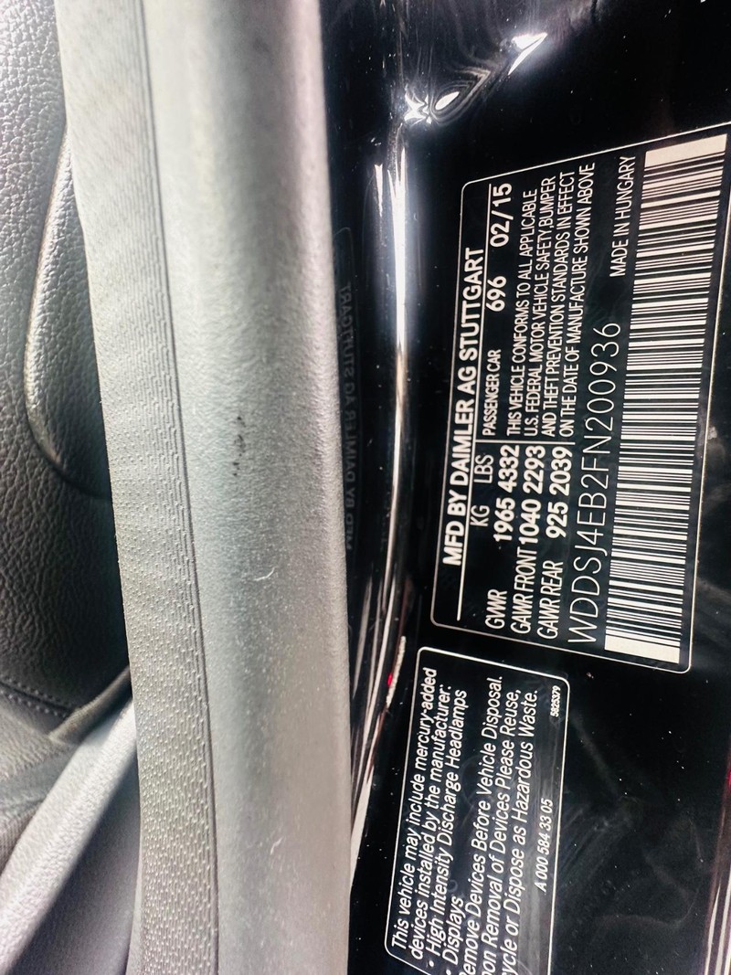 Mercedes-Benz CLA-Class Vehicle Full-screen Gallery Image 48