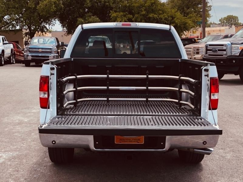 Ford F-150 Vehicle Full-screen Gallery Image 10