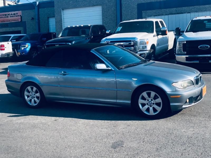 BMW 3 Series Vehicle Full-screen Gallery Image 5