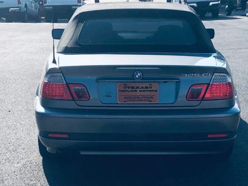 BMW 3 Series Vehicle Full-screen Gallery Image 8