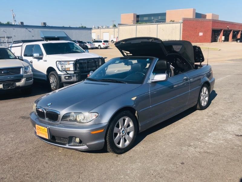 BMW 3 Series Vehicle Full-screen Gallery Image 22