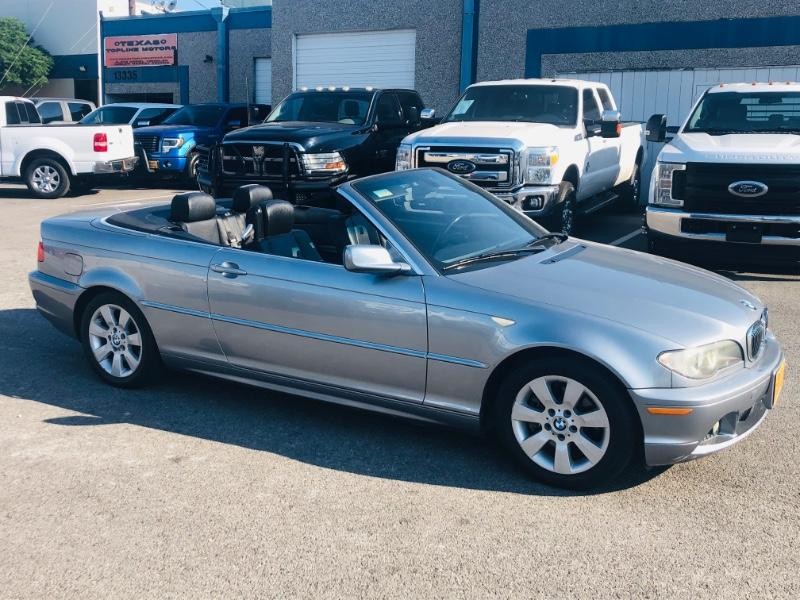 BMW 3 Series Vehicle Full-screen Gallery Image 32