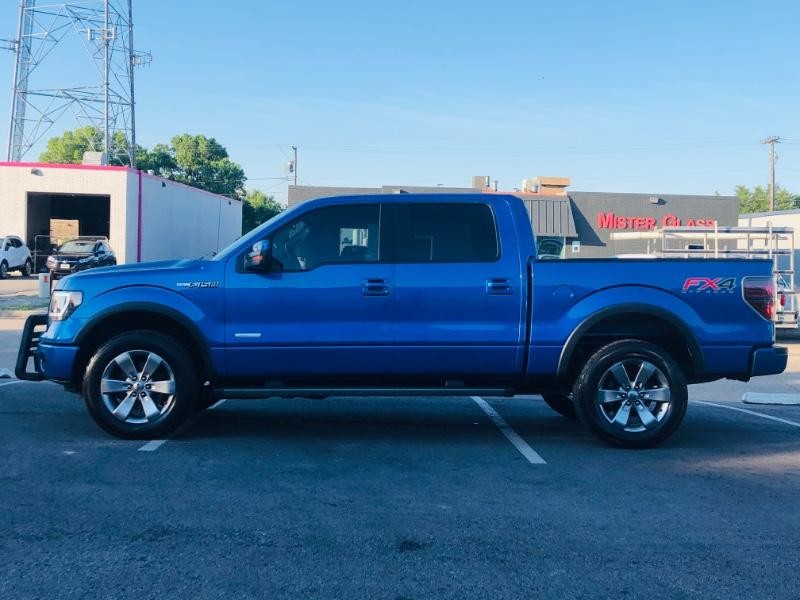 Ford F-150 Vehicle Full-screen Gallery Image 02