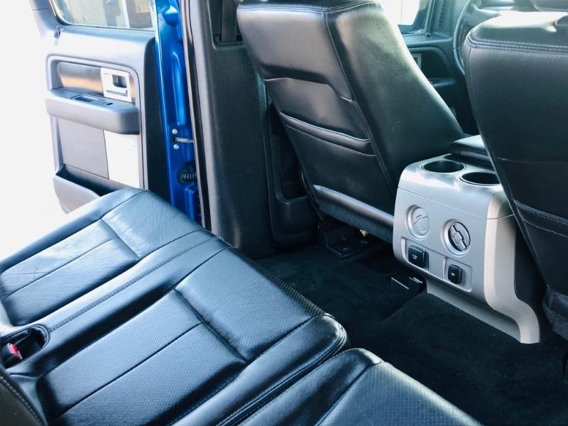 Ford F-150 Vehicle Full-screen Gallery Image 18