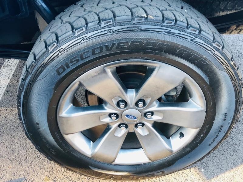 Ford F-150 Vehicle Full-screen Gallery Image 20