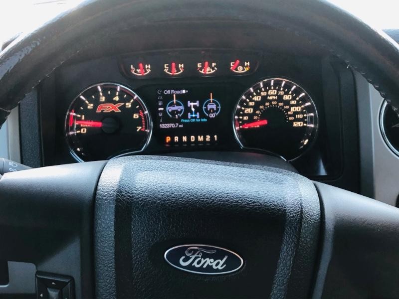 Ford F-150 Vehicle Full-screen Gallery Image 23