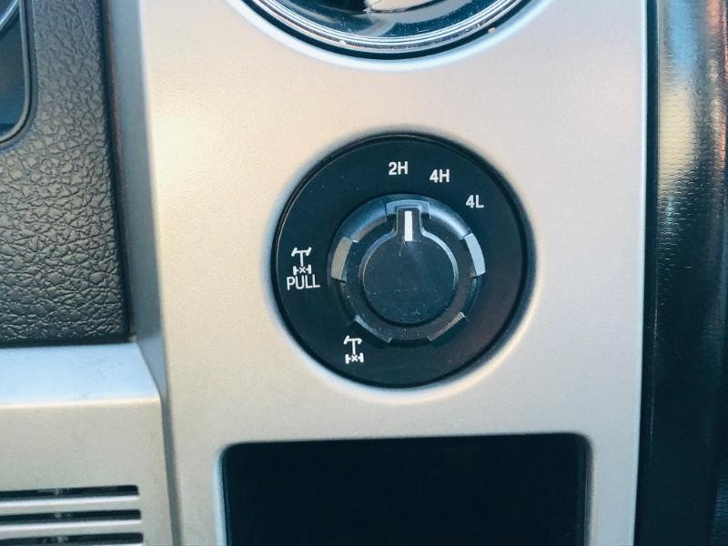 Ford F-150 Vehicle Full-screen Gallery Image 24