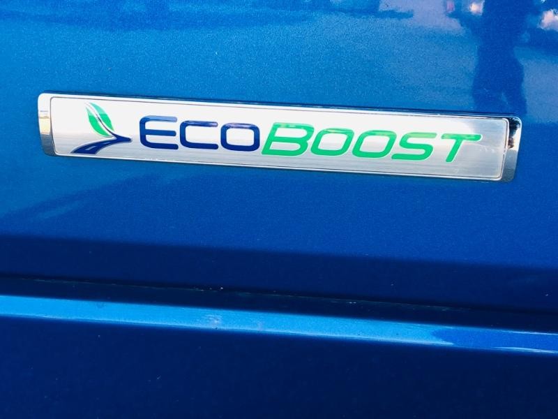 Ford F-150 Vehicle Full-screen Gallery Image 27