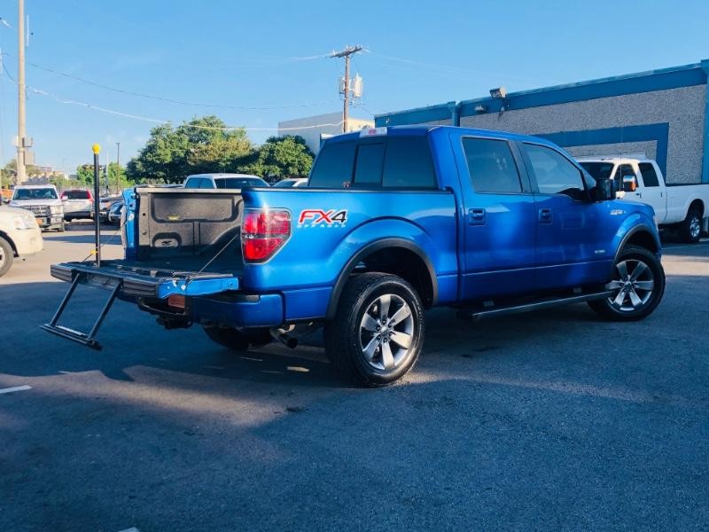 Ford F-150 Vehicle Full-screen Gallery Image 30