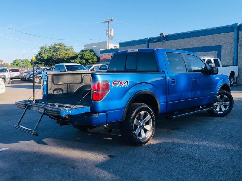 Ford F-150 Vehicle Full-screen Gallery Image 32