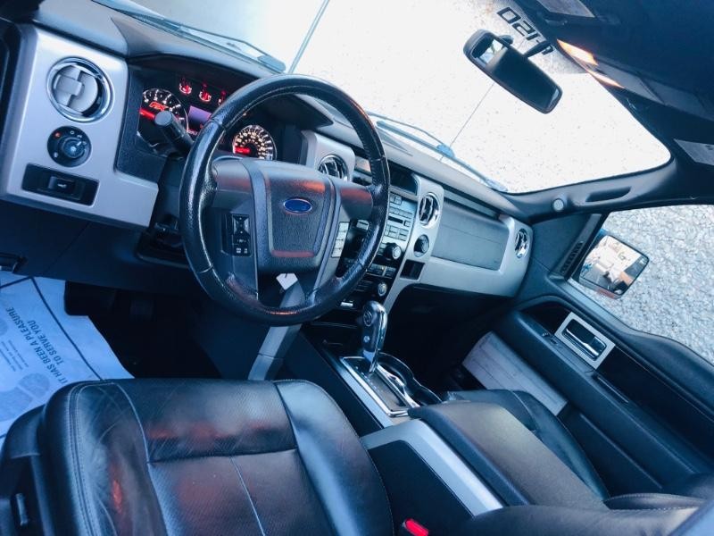 Ford F-150 Vehicle Full-screen Gallery Image 33