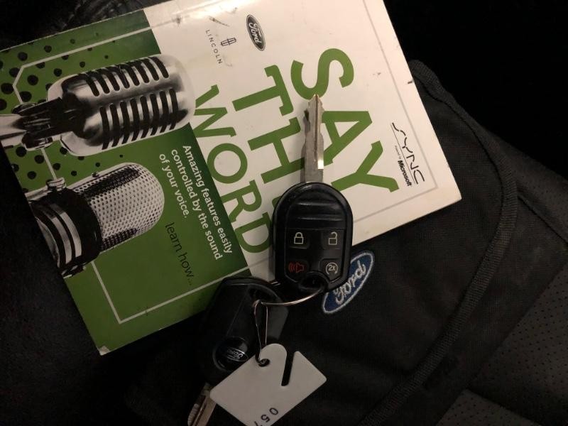 Ford F-150 Vehicle Full-screen Gallery Image 37