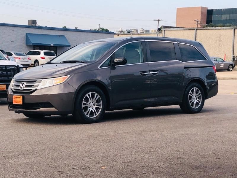 Honda Odyssey Vehicle Full-screen Gallery Image 4