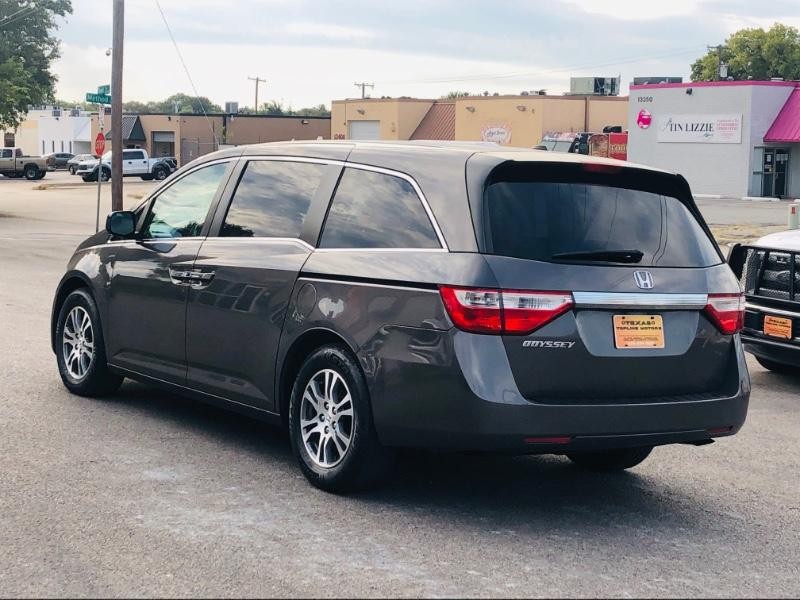 Honda Odyssey Vehicle Full-screen Gallery Image 8