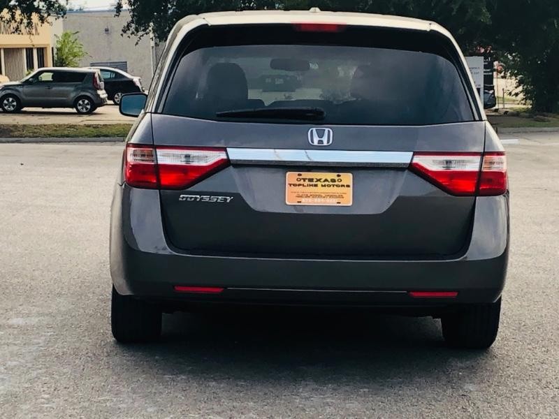 Honda Odyssey Vehicle Full-screen Gallery Image 10