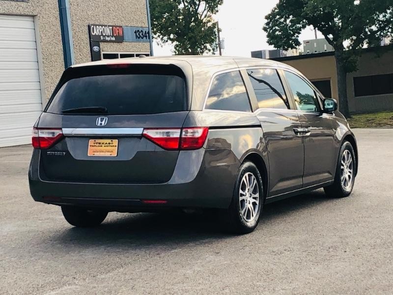 Honda Odyssey Vehicle Full-screen Gallery Image 11