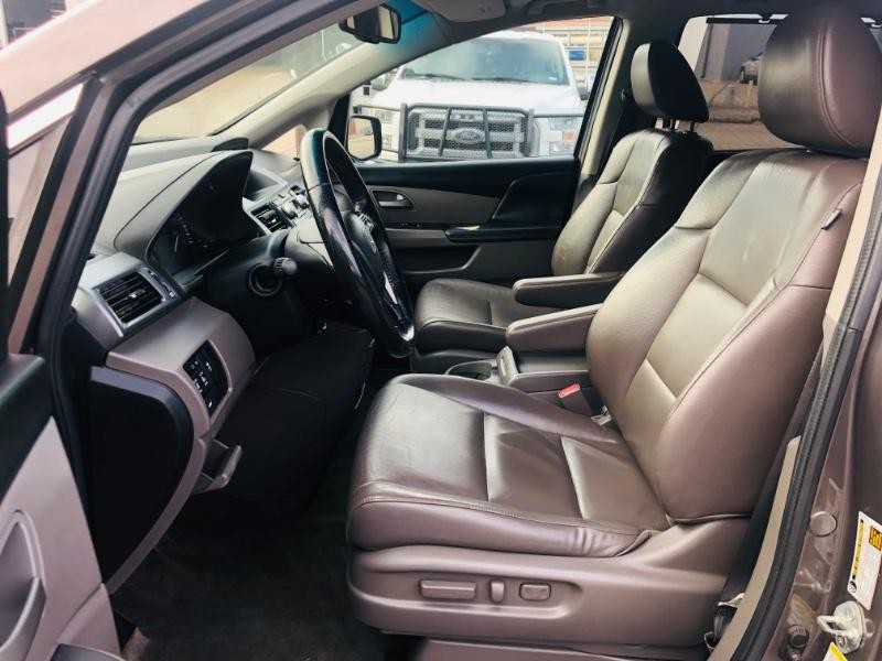 Honda Odyssey Vehicle Full-screen Gallery Image 13