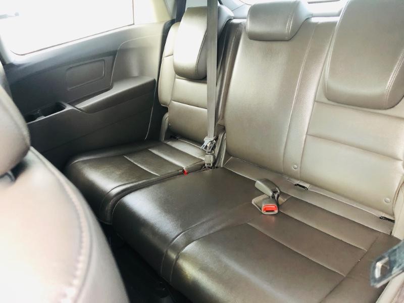 Honda Odyssey Vehicle Full-screen Gallery Image 17