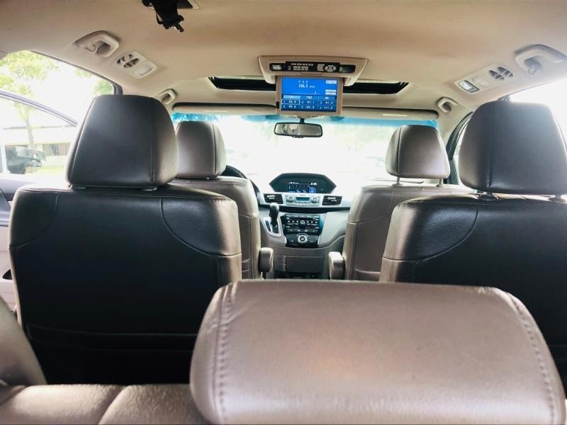 Honda Odyssey Vehicle Full-screen Gallery Image 20