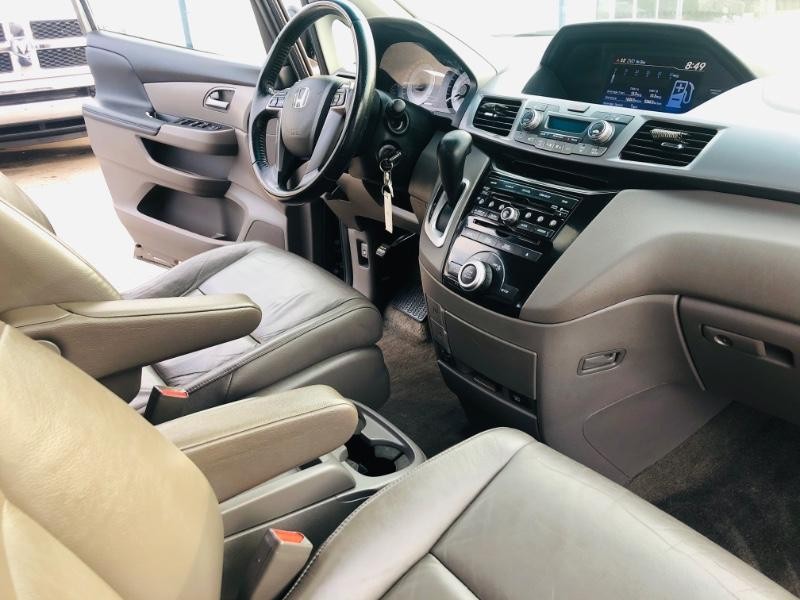 Honda Odyssey Vehicle Full-screen Gallery Image 25
