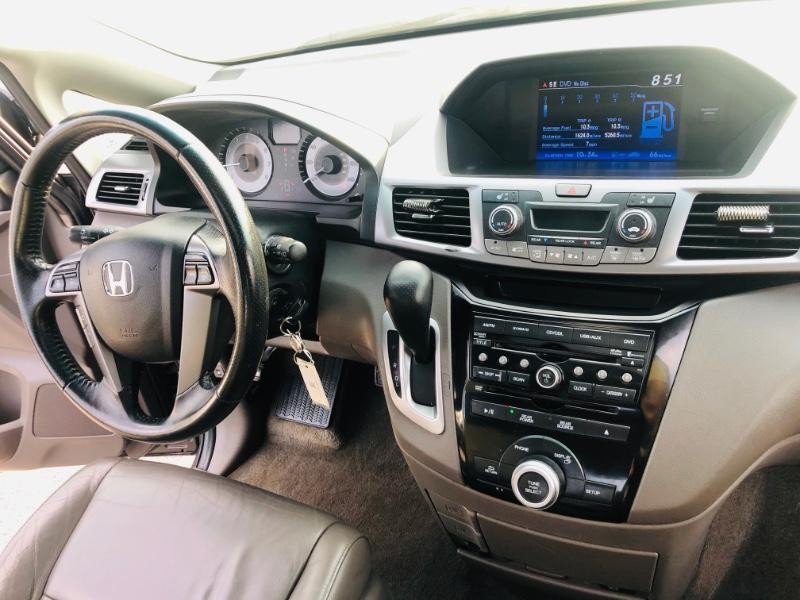 Honda Odyssey Vehicle Full-screen Gallery Image 28