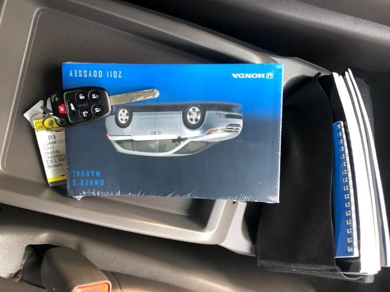 Honda Odyssey Vehicle Full-screen Gallery Image 34