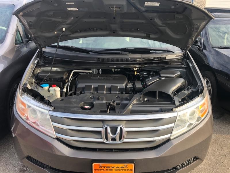 Honda Odyssey Vehicle Full-screen Gallery Image 36