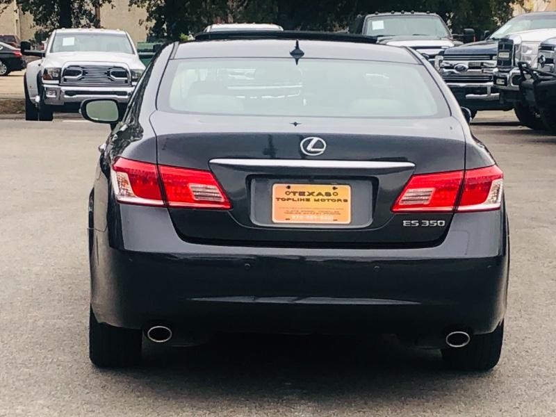 Lexus ES 350 Vehicle Full-screen Gallery Image 07