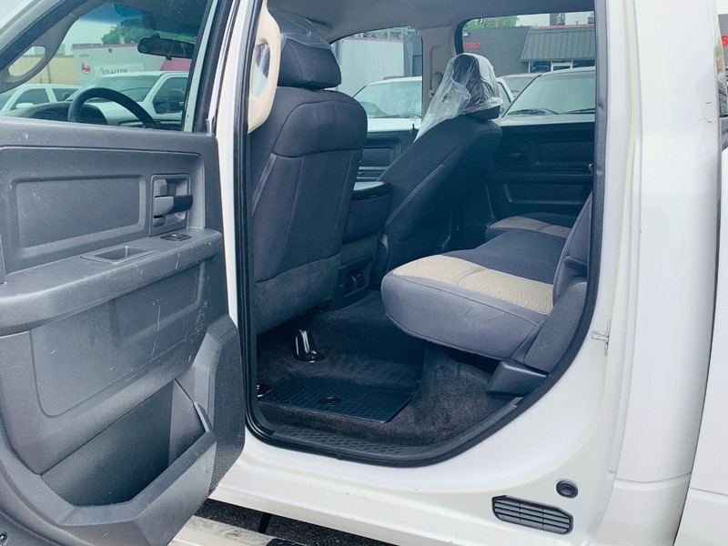 Dodge Ram 1500 Vehicle Full-screen Gallery Image 12