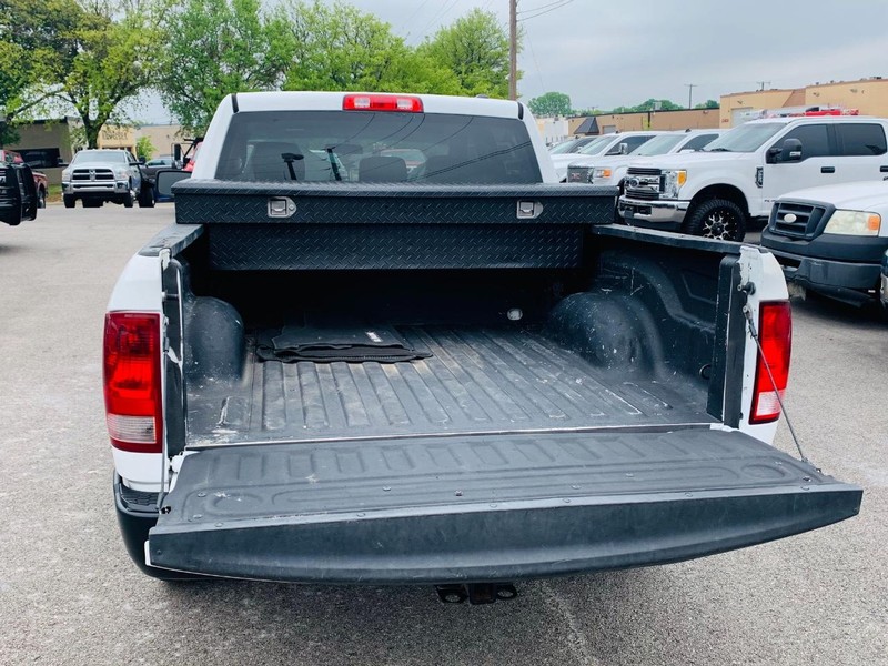 Dodge Ram 1500 Vehicle Full-screen Gallery Image 14