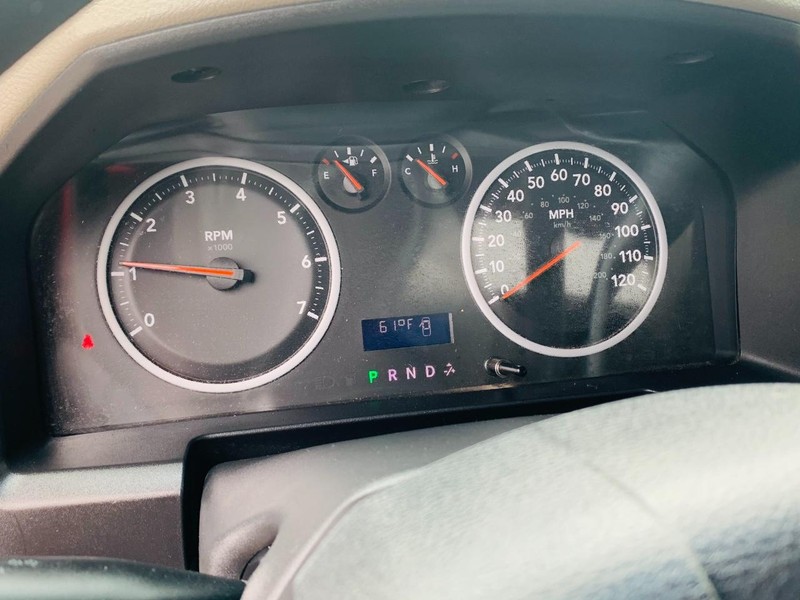 Dodge Ram 1500 Vehicle Full-screen Gallery Image 16