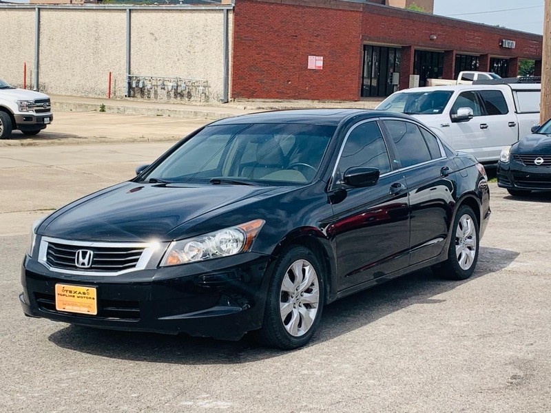 Honda Accord Sedan Vehicle Full-screen Gallery Image 02