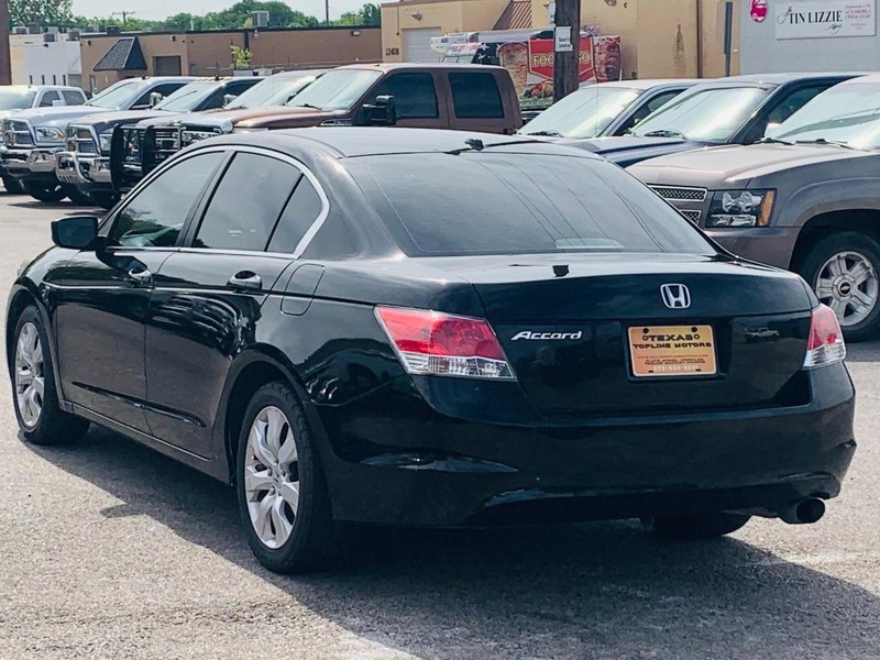 Honda Accord Sedan Vehicle Full-screen Gallery Image 06