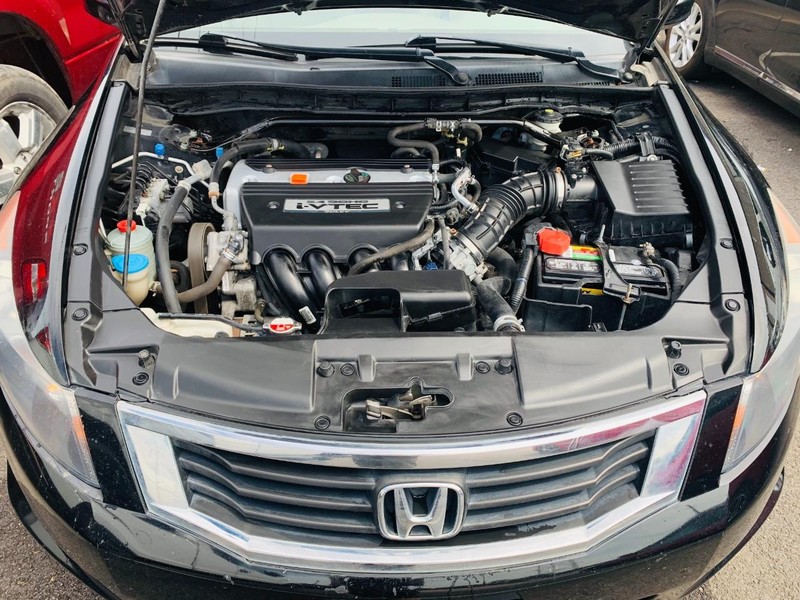 Honda Accord Sedan Vehicle Full-screen Gallery Image 25