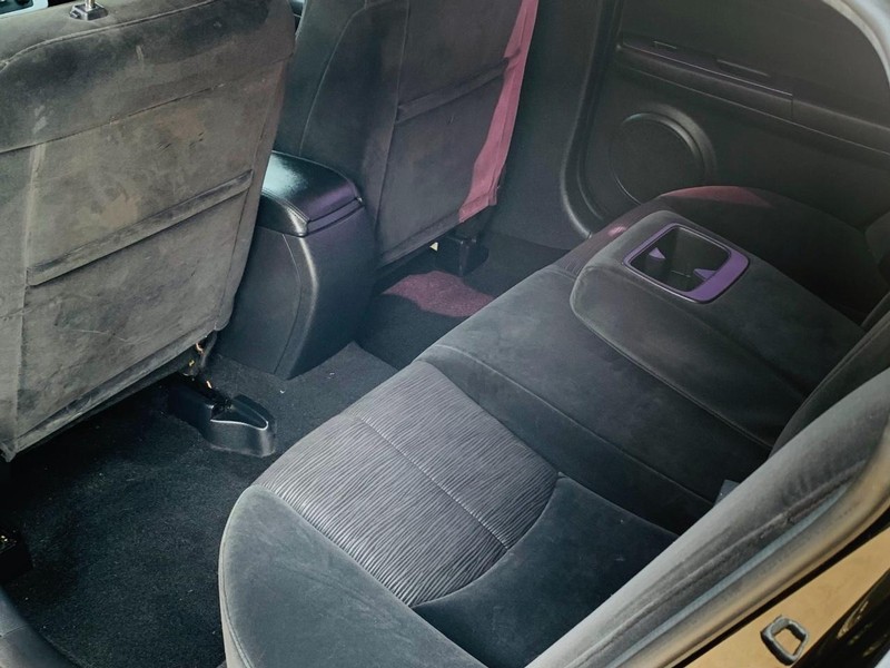 Mazda MAZDA6 Vehicle Full-screen Gallery Image 10