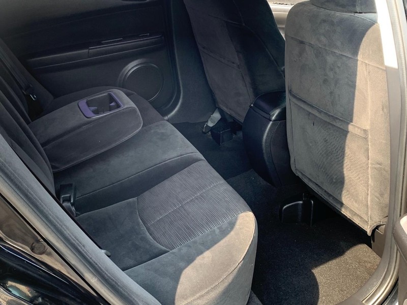 Mazda MAZDA6 Vehicle Full-screen Gallery Image 16