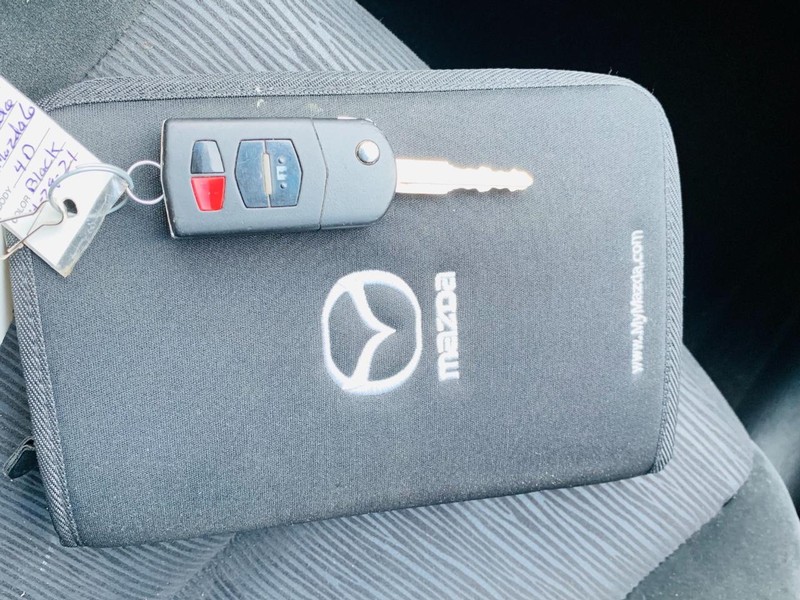 Mazda MAZDA6 Vehicle Full-screen Gallery Image 18