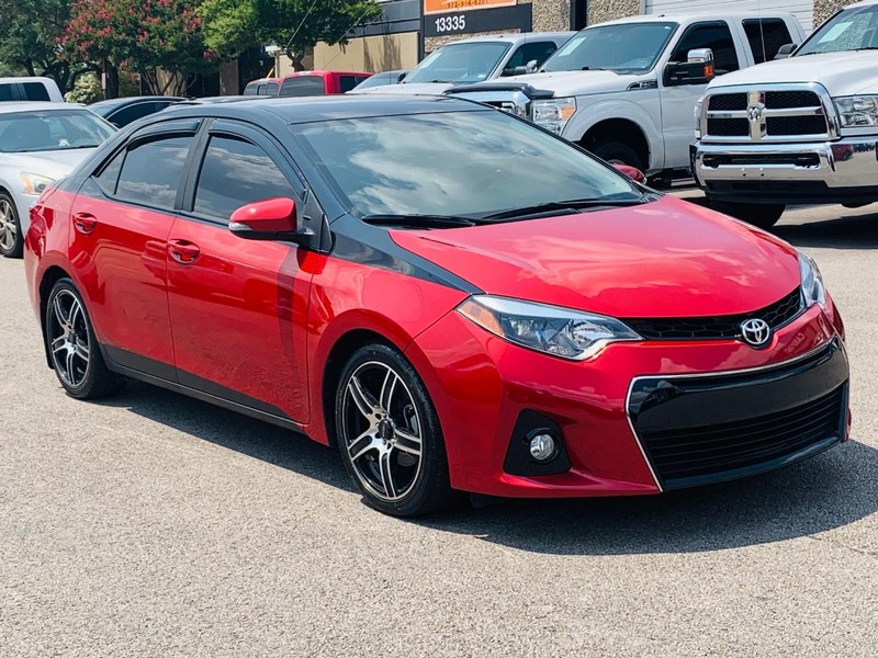 Toyota Corolla Vehicle Full-screen Gallery Image 04