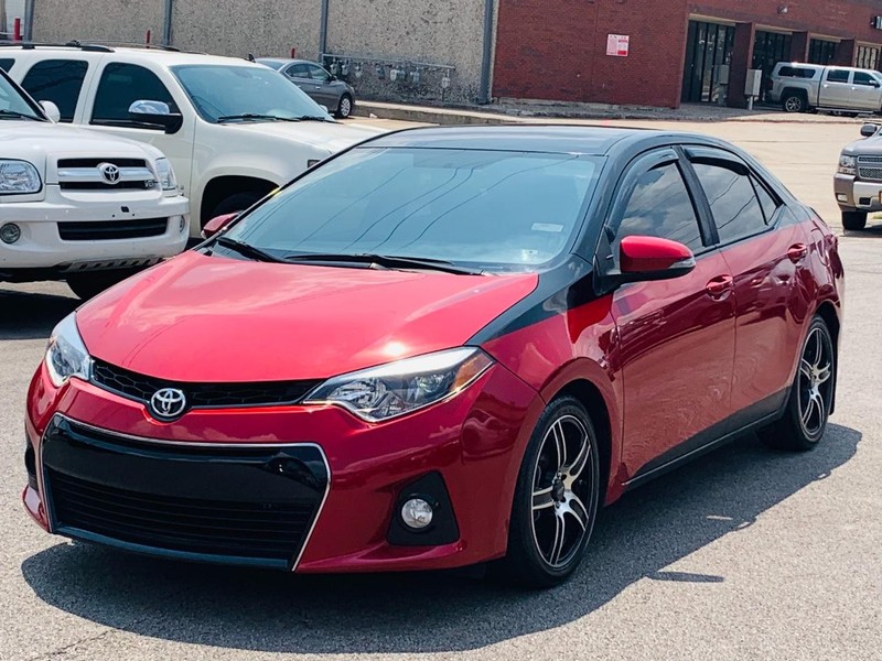 Toyota Corolla Vehicle Full-screen Gallery Image 05