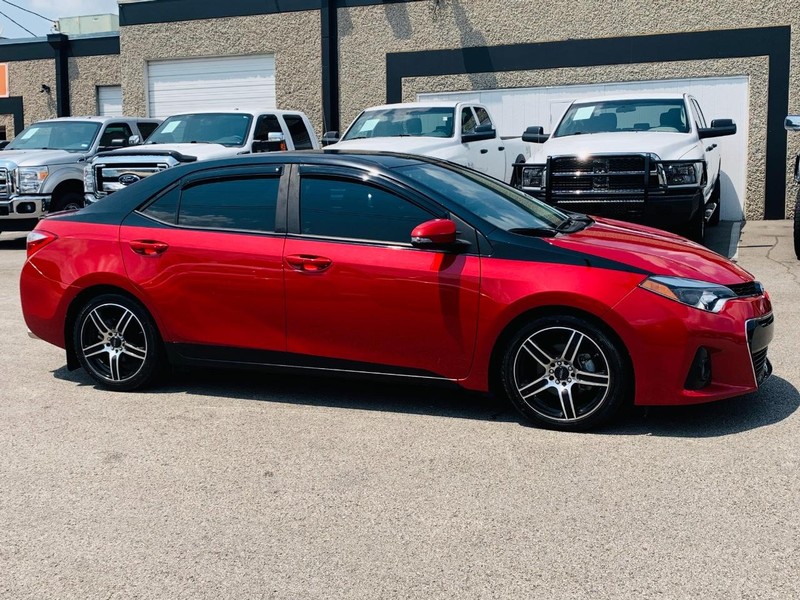 Toyota Corolla Vehicle Full-screen Gallery Image 07