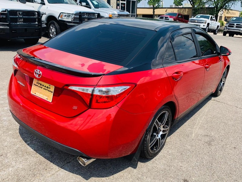 Toyota Corolla Vehicle Full-screen Gallery Image 14