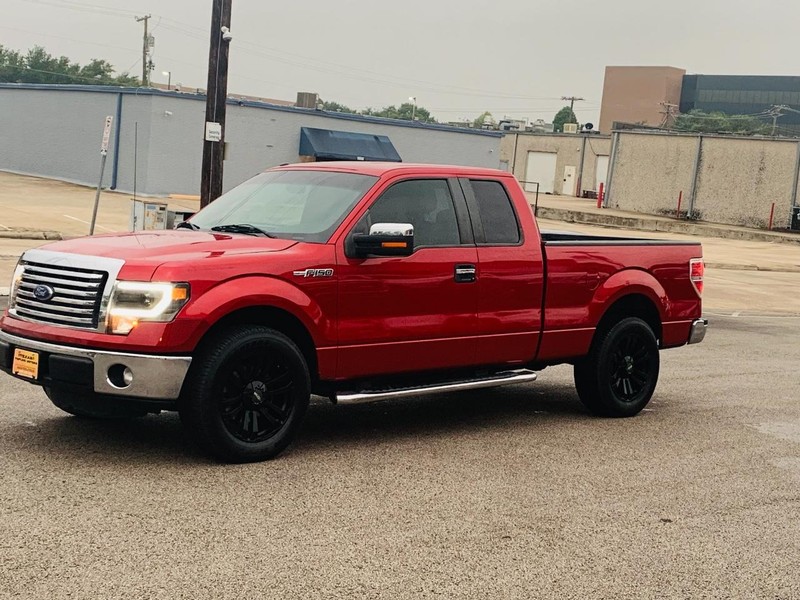 Ford F-150 Vehicle Full-screen Gallery Image 26