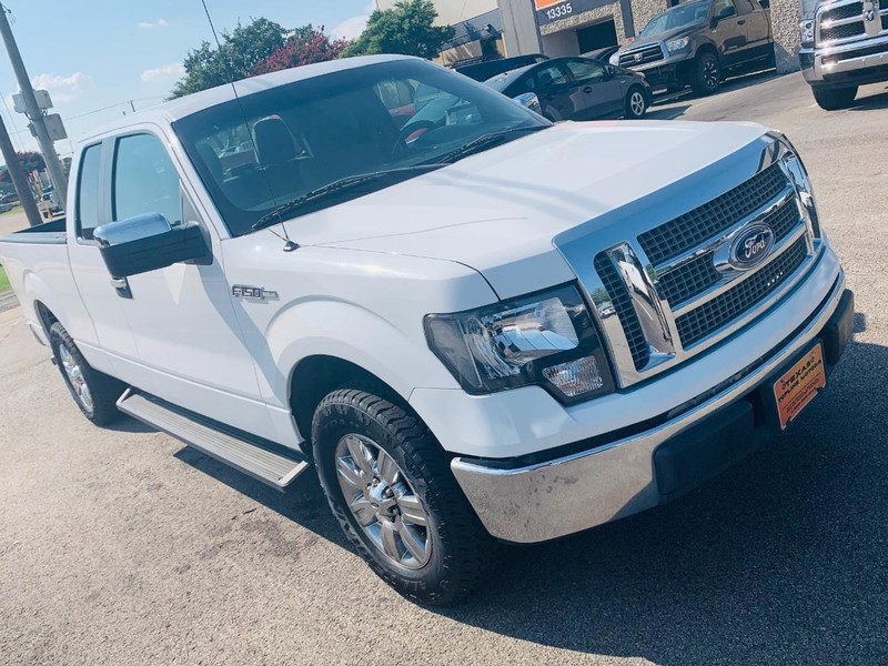 Ford F-150 Vehicle Full-screen Gallery Image 3