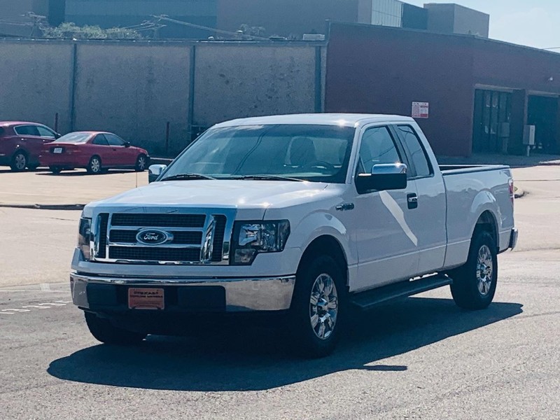 Ford F-150 Vehicle Full-screen Gallery Image 5