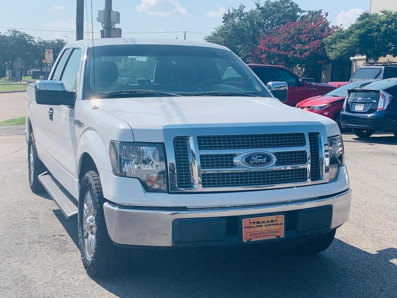 Ford F-150 Vehicle Full-screen Gallery Image 7