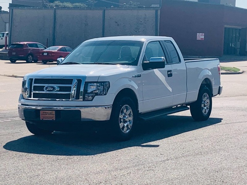 Ford F-150 Vehicle Full-screen Gallery Image 8