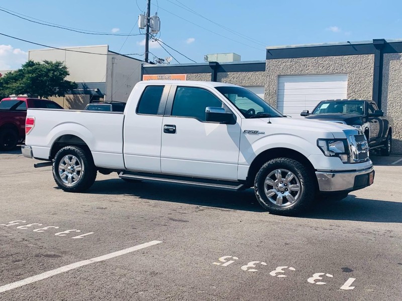 Ford F-150 Vehicle Full-screen Gallery Image 13