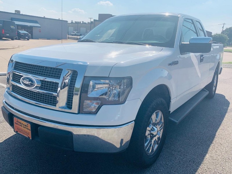 Ford F-150 Vehicle Full-screen Gallery Image 16